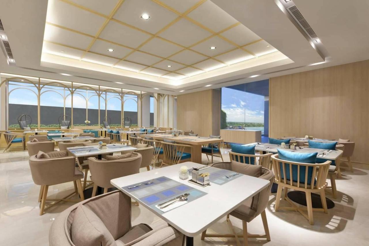 Centre Point Hotel Terminal21 Korat Nakhonratchasima Exterior foto The restaurant