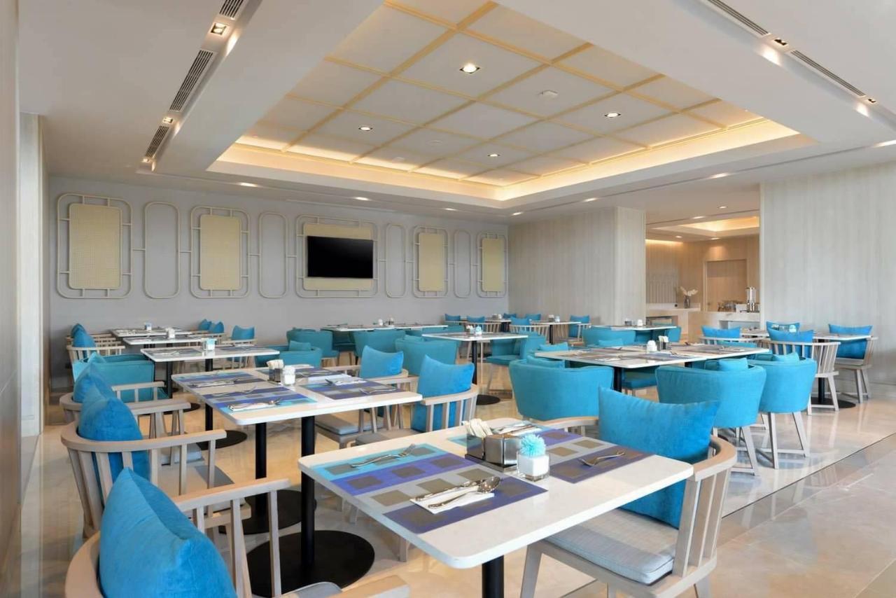 Centre Point Hotel Terminal21 Korat Nakhonratchasima Exterior foto The restaurant
