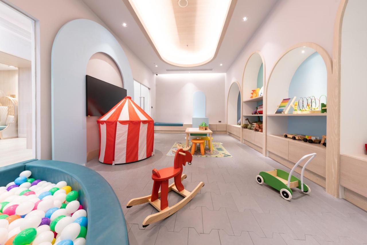 Centre Point Hotel Terminal21 Korat Nakhonratchasima Exterior foto The Children's Hospital of Philadelphia